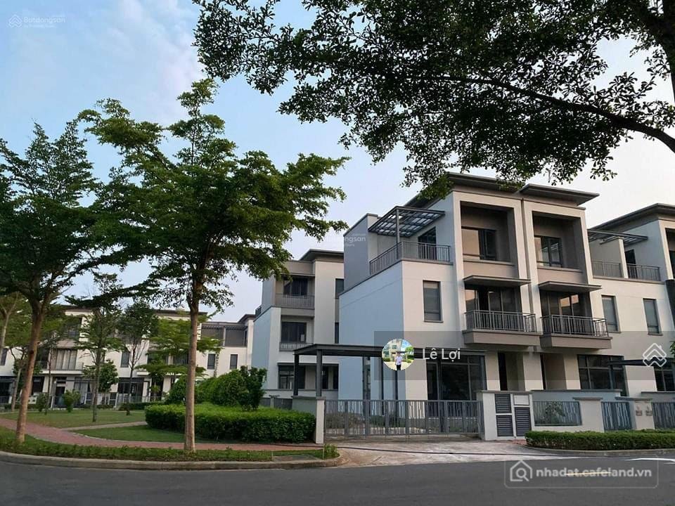 Bán nhà riêng: Căn góc small 2 mặt đường swanpark có sân vườn rộng diện tích 9,3