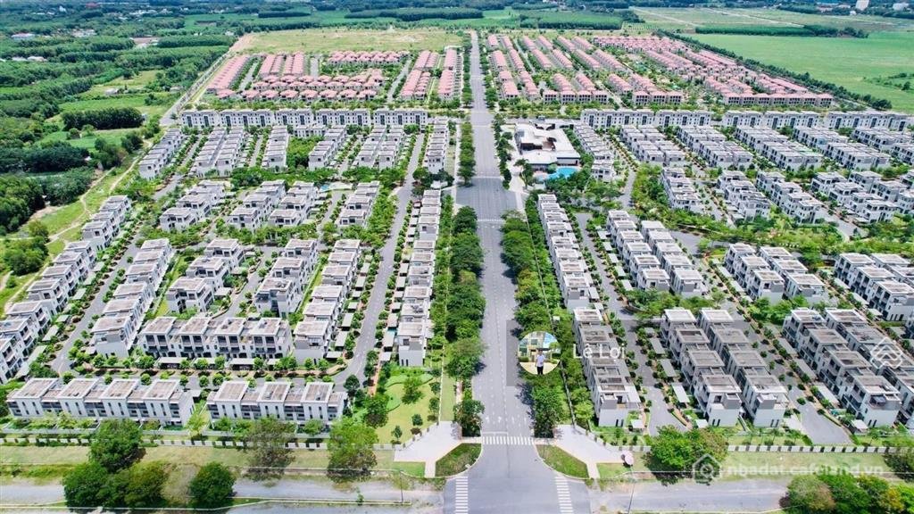 Bán nhà riêng: Căn nhà phố giá 5.1 tỷ khu compound swanpark đông sài gòn, vị trí