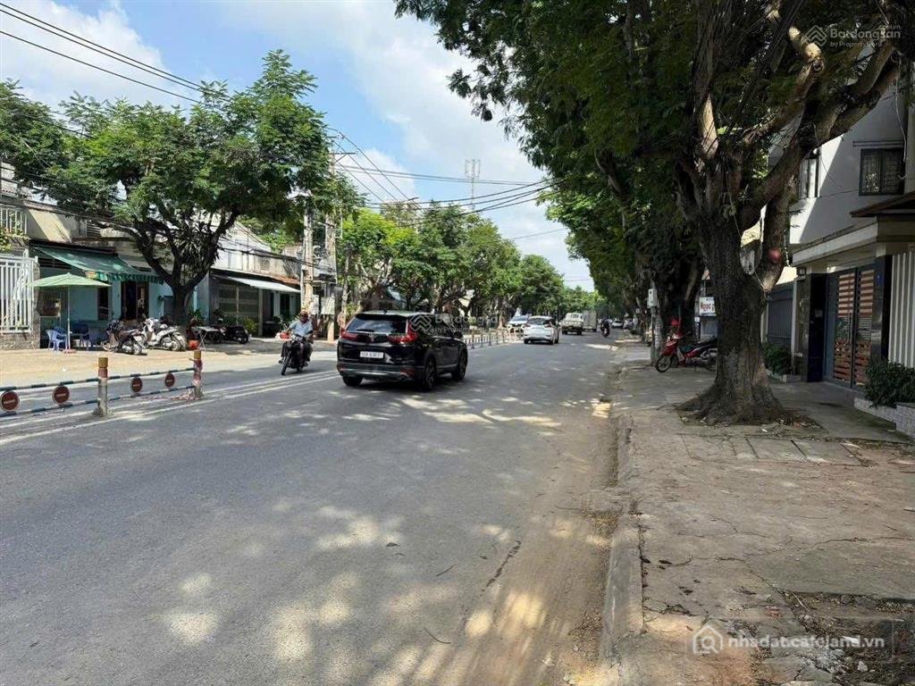 Bán đất thổ cư: Bán đất 3 mặt tiền lại huỳnh văn nghệ, xã bửu long. phù hợp xây 