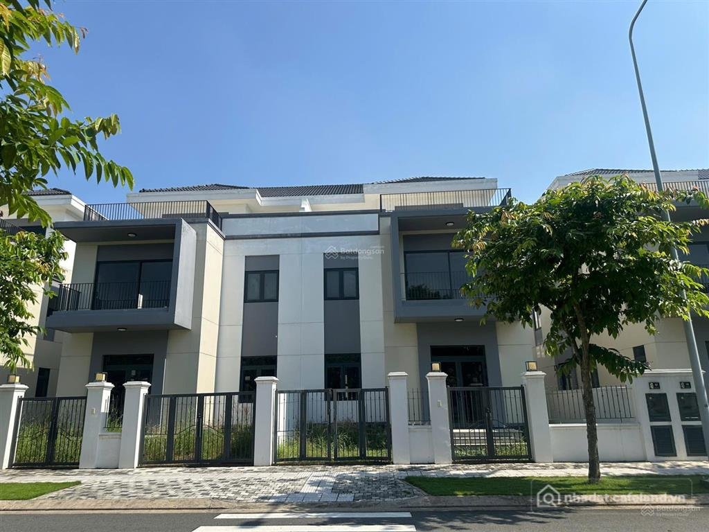 Bán nhà riêng: Cắt lỗ 1,3 tỷ nhà phố 6x20 phân khu north 5 đảo phượng hoàng