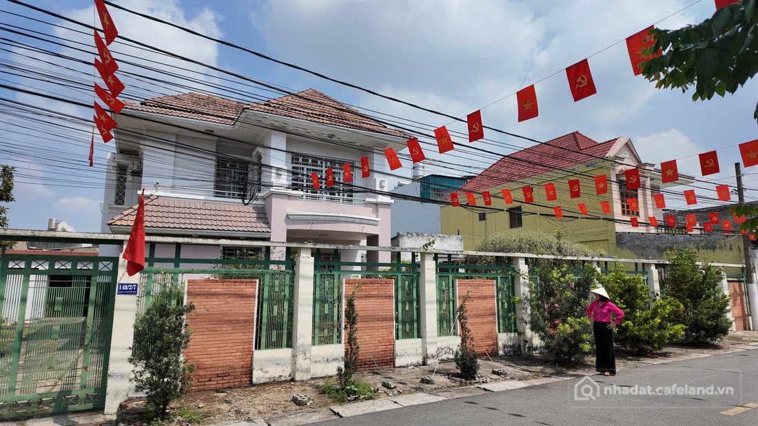 Bán nhà riêng: Chính chủ cần bán lô đất đẹp ngay trung tâm Biên Hòa.