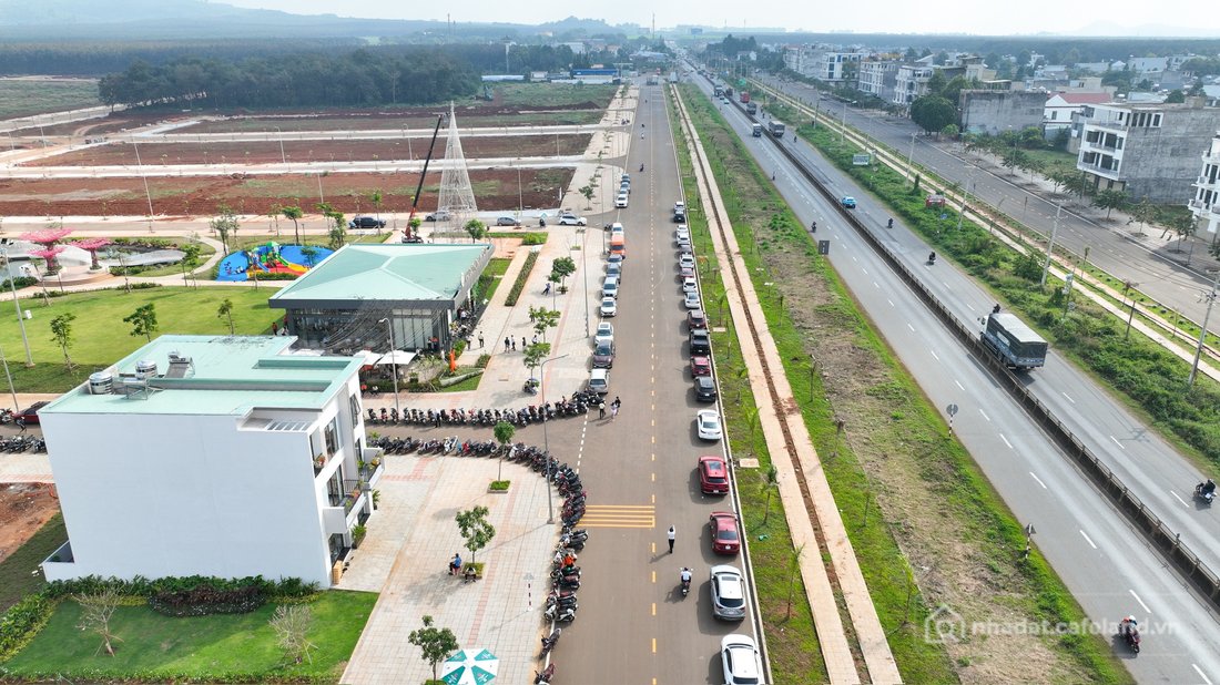 Bán đất thổ cư: BĐS ngã tư Dầu Giây, khu đô thị vệ sinh sân bay Long Thành