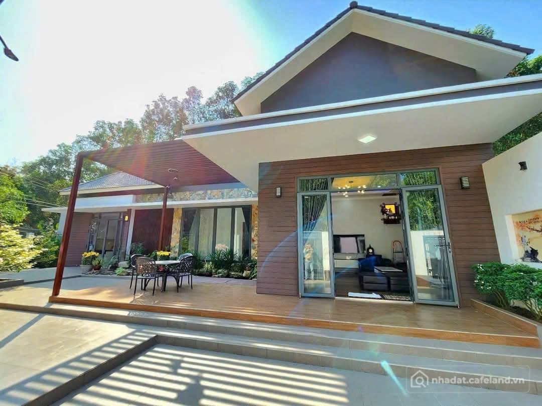 Bán nhà riêng: BIỆT THỰ NHÀ VƯỜN NGHỈ DƯỠNG Giá ngợp 10 tỷ giảm còn 8 tỷ 3