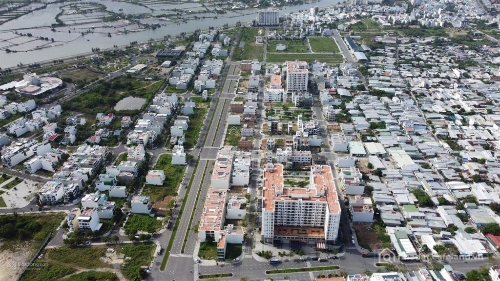 Bán nhà riêng: Nhà xây sẵn mới 100% tại khu đô thị vcn phước long ii pháp lý sổ 