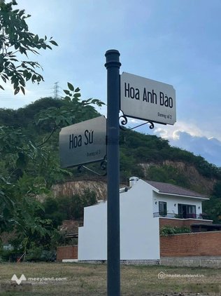 Bán đất thổ cư: Bán nhanh đất nền dự án biệt thự Giáng Hương, xã Vĩnh Thái,Nha T