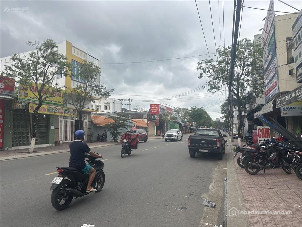 Bán nhà riêng: Cực rẻ, đ. điện biên phủ, nha trang 270,4m2 ngang 6m nở hậu 12m g