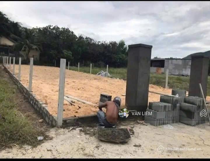 Bán đất thổ cư: Cần bán gấp lô đất vuông vức khu biệt thự đối diện diamond bay p