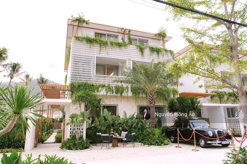 Bán nhà riêng: Hot! biệt thự la tiên villa giá cực tốt chỉ 12,6 tỷ, full nội thấ