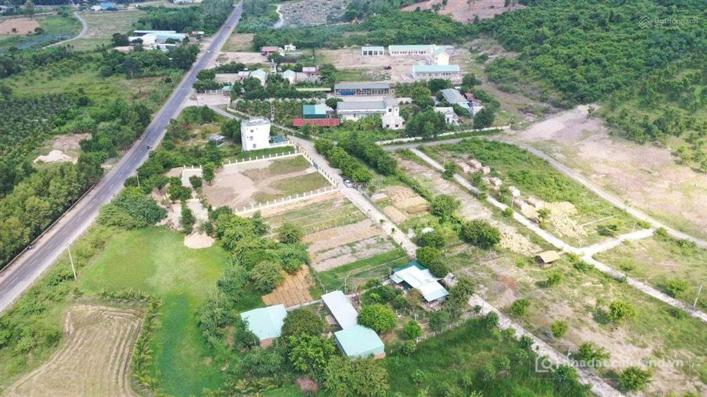 Bán đất thổ cư: Cần bán đất thổ cư diên lạc (diên hoà cũ). sát cụm công nghiệp d