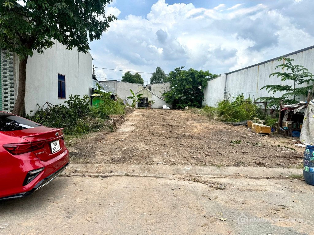 Bán đất thổ cư:  NGỘP : Thanh lý cực rẻ lô đất 5M ngay khu công nghiệp Mỹ Phước