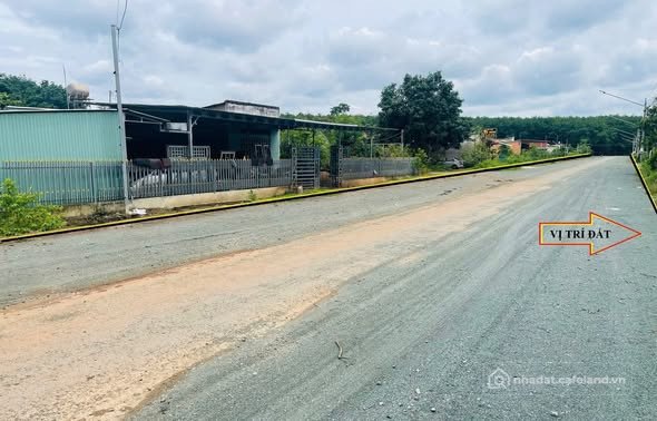 Bán đất thổ cư: ĐẤT DIỆN TÍCH LỚN KHU CÔNG NGHIỆP