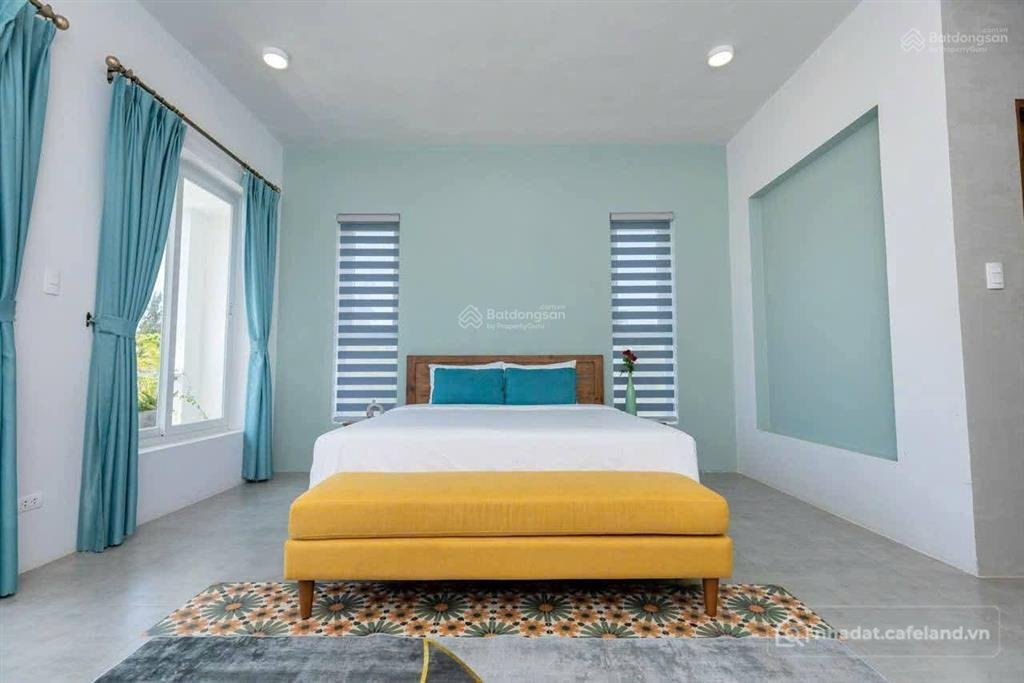 Bán nhà riêng: Căn góc biệt thự hồ bơi khu thanh bình sát biển