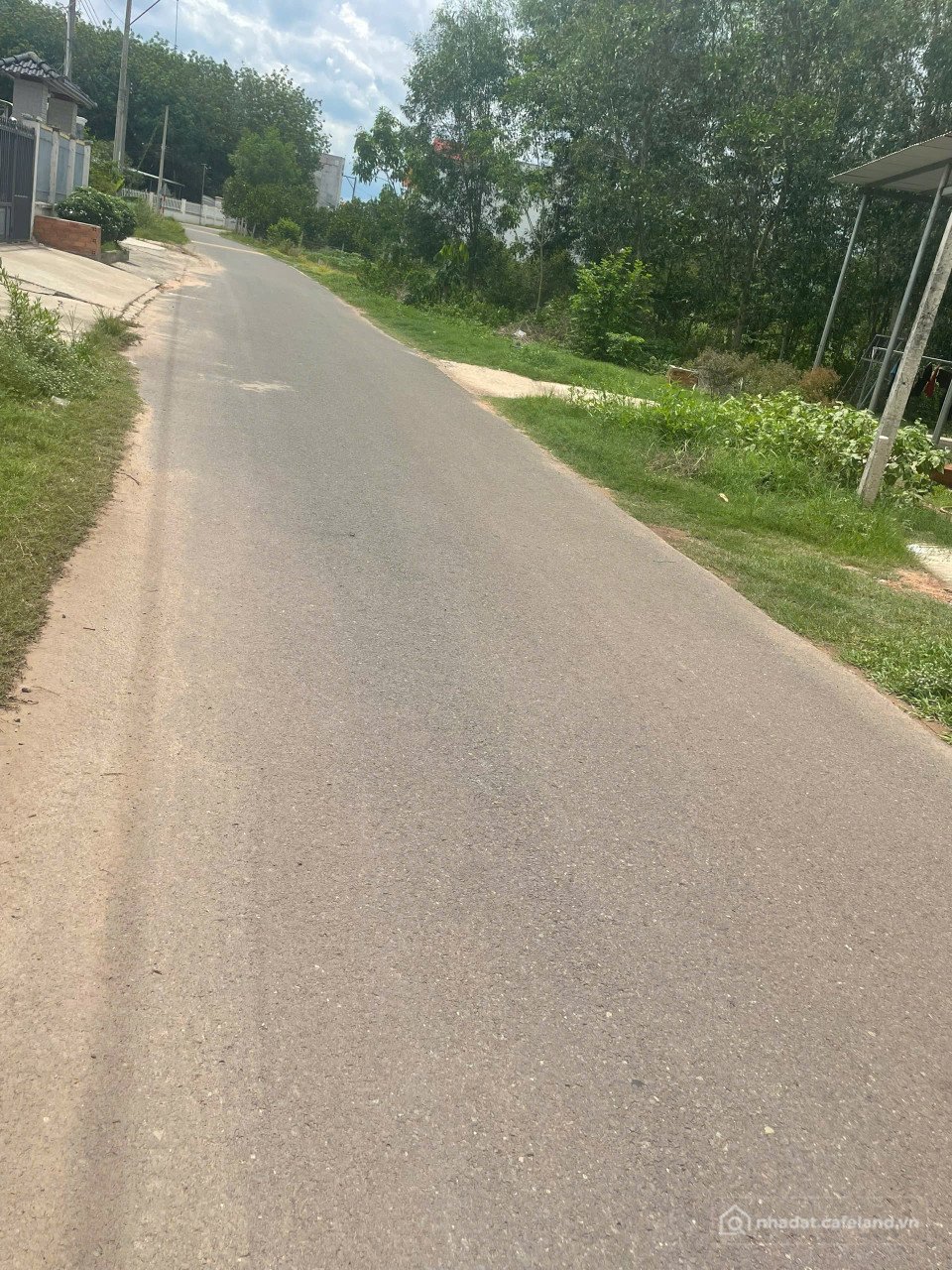 Bán đất thổ cư: Còn 1 lô sau chợ + nhà cấp 4 sau chợ Thái Bình-Minh Thạnh_Tphcm.