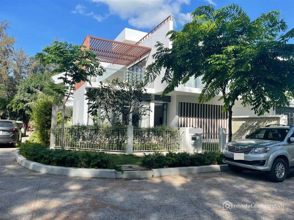 Bán nhà riêng: Bán căn góc biệt thự 350m2 full nội thất zenna villas resort cách