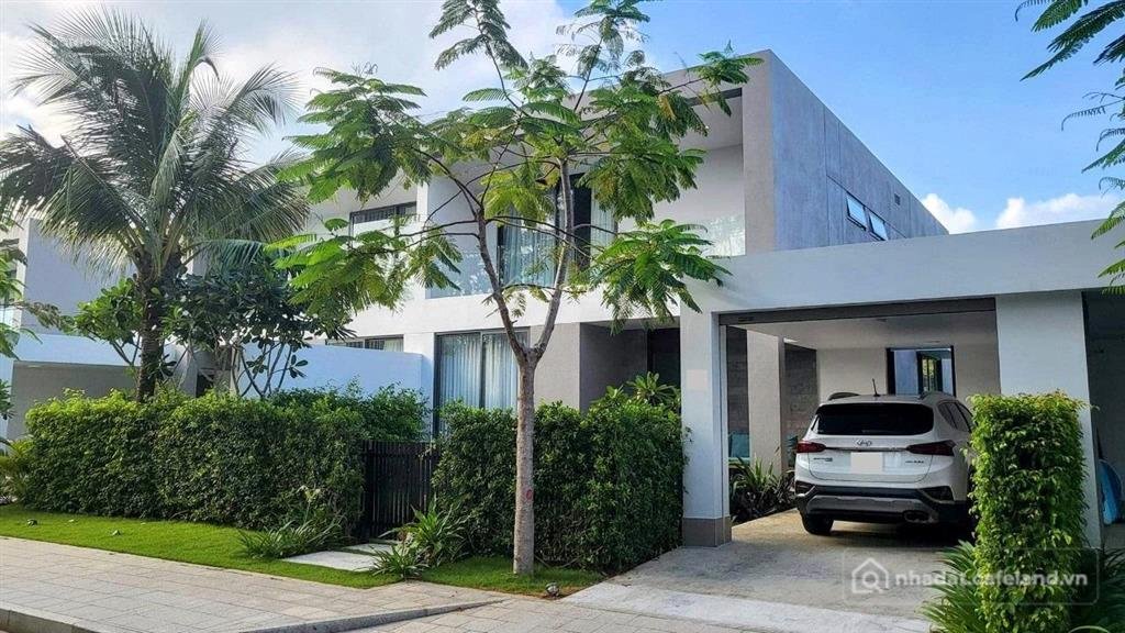 Bán nhà riêng: Cần bán gấp trước tết giảm 5 tỷ villa sanctuary hồ tràm 4pn 396m2