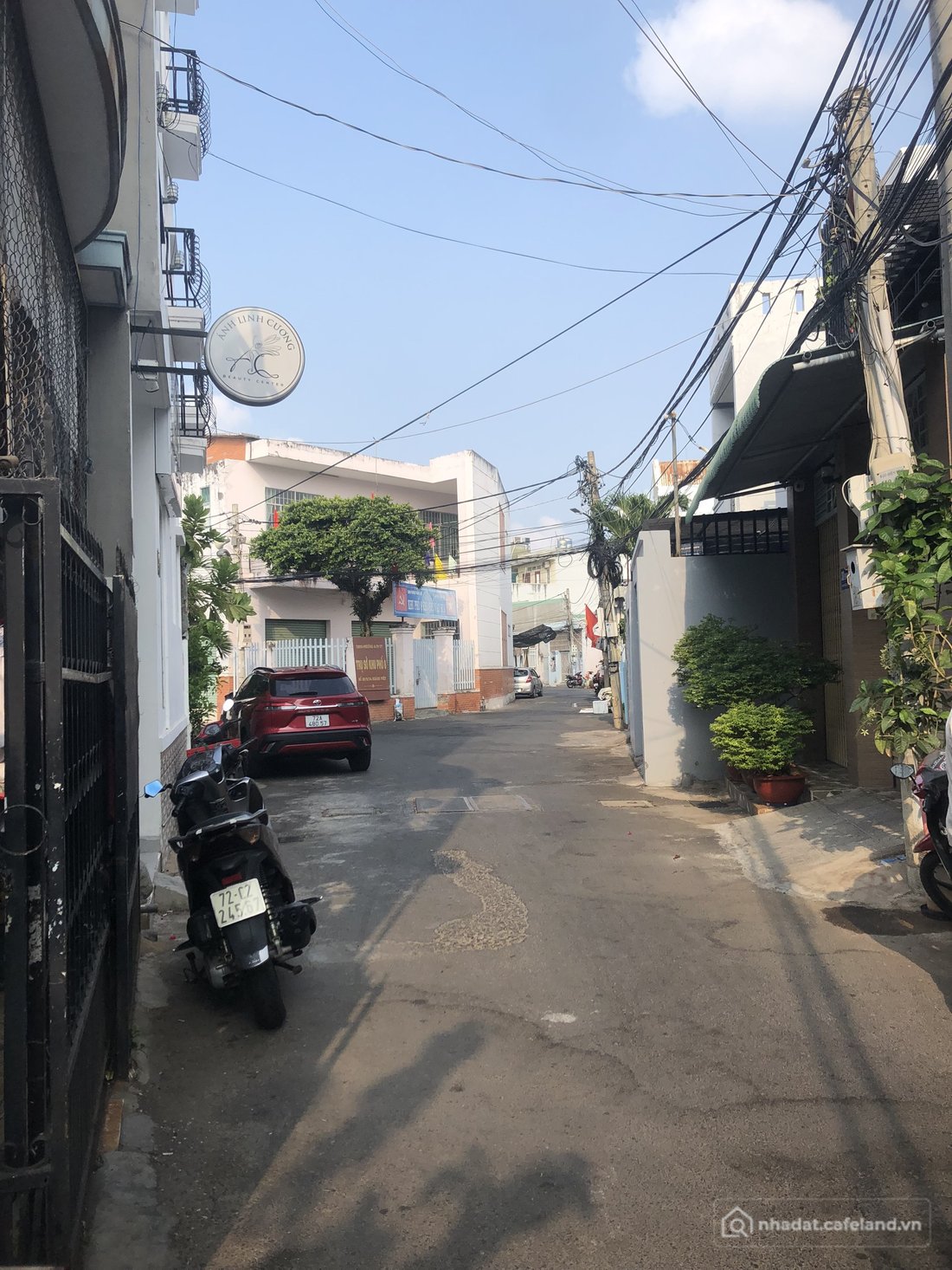 Bán nhà riêng: Bán Đất Đẹp Hẻm Xe Hơi Hoàng Việt, Vị Trí Đắc Địa, Gần Biển Vũng 