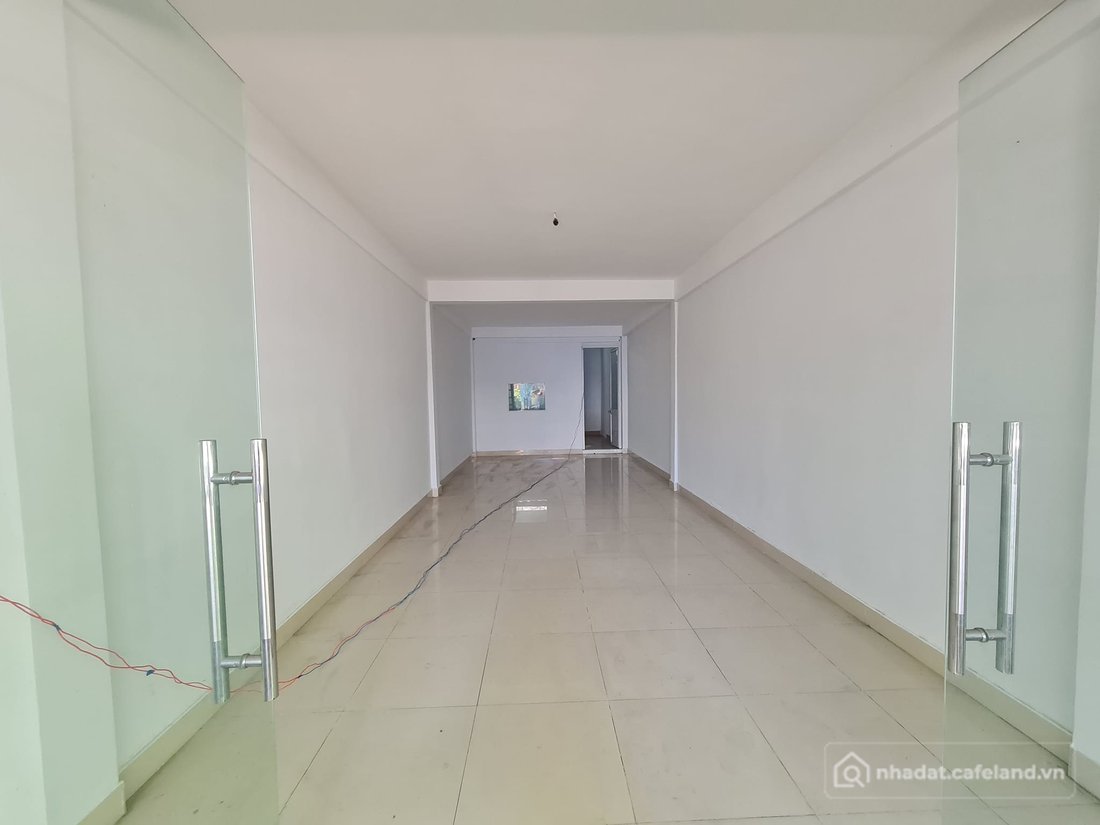 Bán nhà riêng: BÁN NHÀ MẶT TIỀN HOÀNG VĂN THỤ, ĐÔNG NAM CHỈ 7.9 TỶ