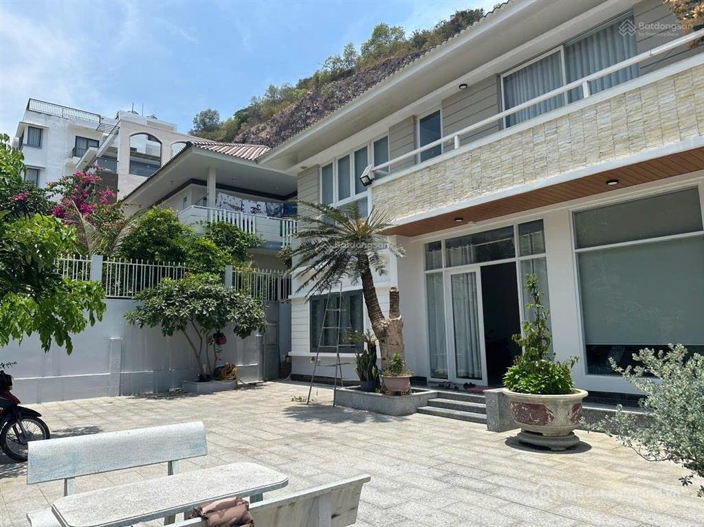 Bán nhà riêng: Bán căn biệt thự view biển nha trang ocean view rất đẹp giá chỉ 3