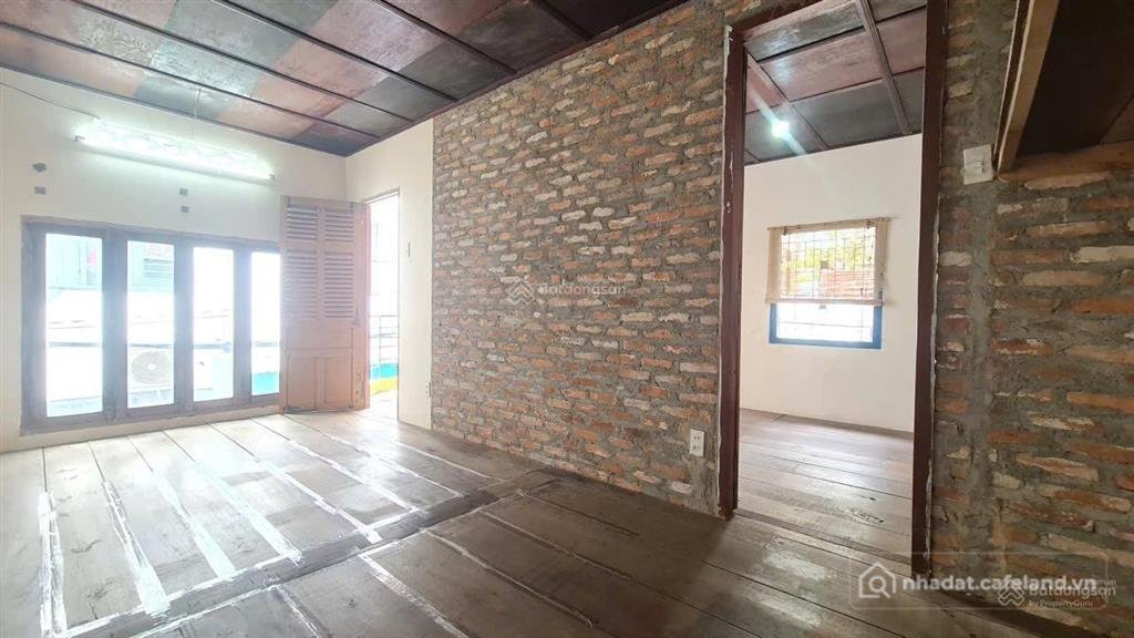 Bán nhà riêng: Msp 2912 bán nhà 2 tầng hẻm xe hơi hoàng hoa thám nha trang giá b