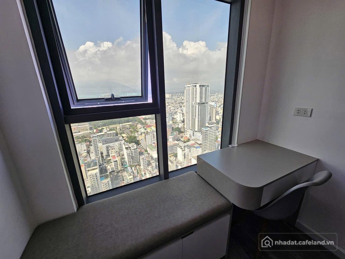 Bán căn hộ chung cư: CH405 Bán căn hộ view biển tầng 42 tòa Mường Thanh 60 Trần 