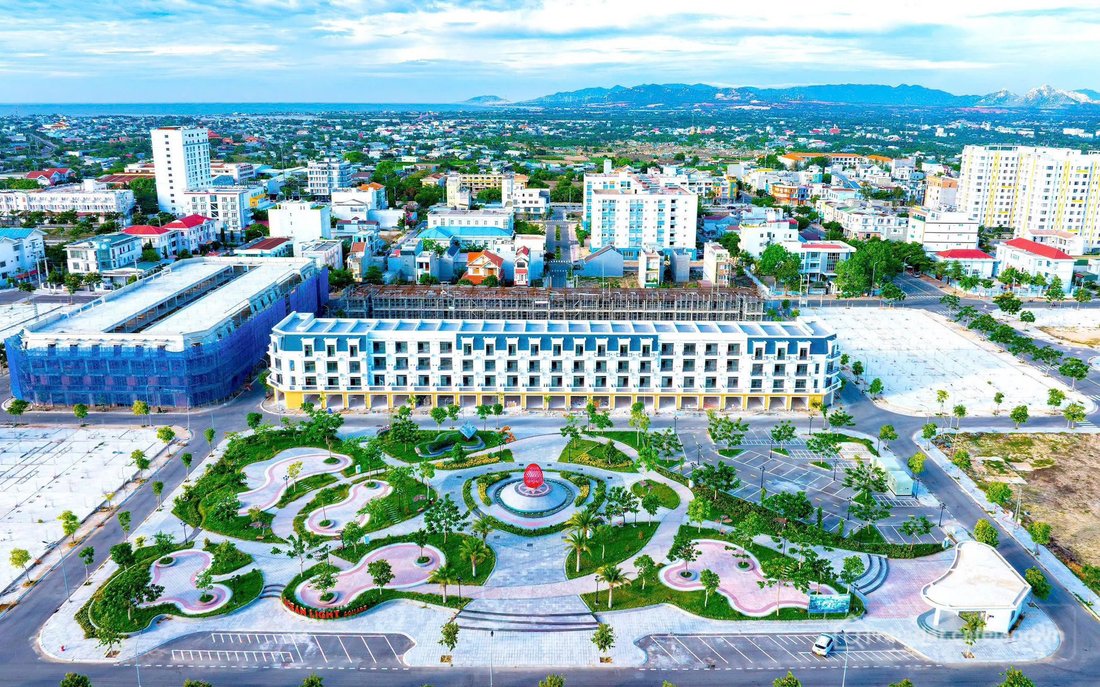 Bán nhà riêng: NHÀ PHỐ BIỂN 4 - 6 TẦNG – KĐT BIỂN BÌNH SƠN OCEAN PARK (K2)