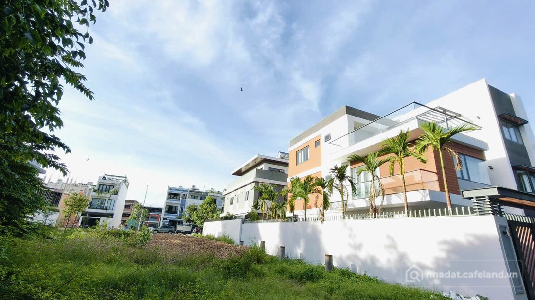 Bán đất thổ cư: Bán lô biệt thự Mỹ Gia gói 2 mặt tiền Phong Châu đối diện dự án 