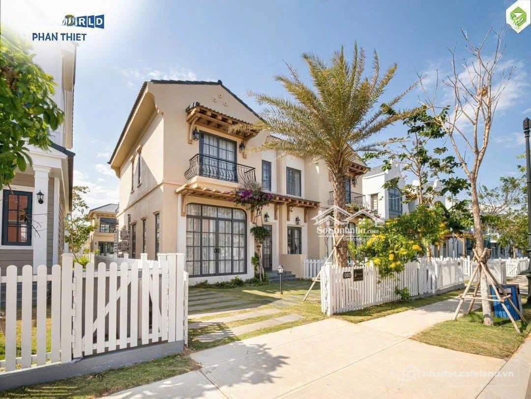 Bán nhà riêng: Chính Chủ Bán Gấp Căn Bt Góc 200m2 Tâm Huyết Vị Trị đẹp Ngay Hồ B