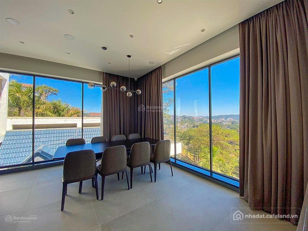 Bán nhà riêng: Bán tổ hợp 4 căn biệt thự giá rẻ view rừng thông rất đẹp phường 3