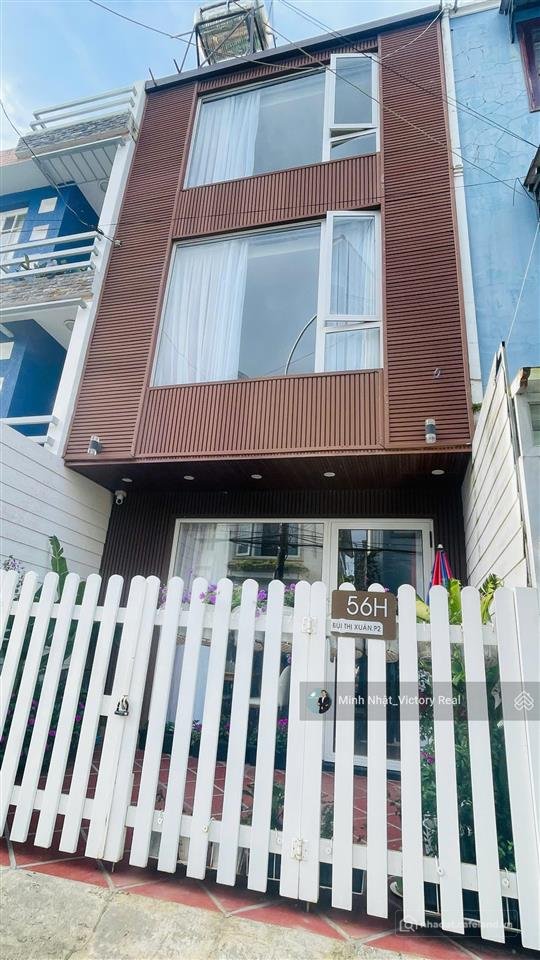 Bán nhà riêng: Bán nhà phố 9,9 tỷ, 6 phòng ngũ, đường bùi thị xuân, p.2 tp đà lạ