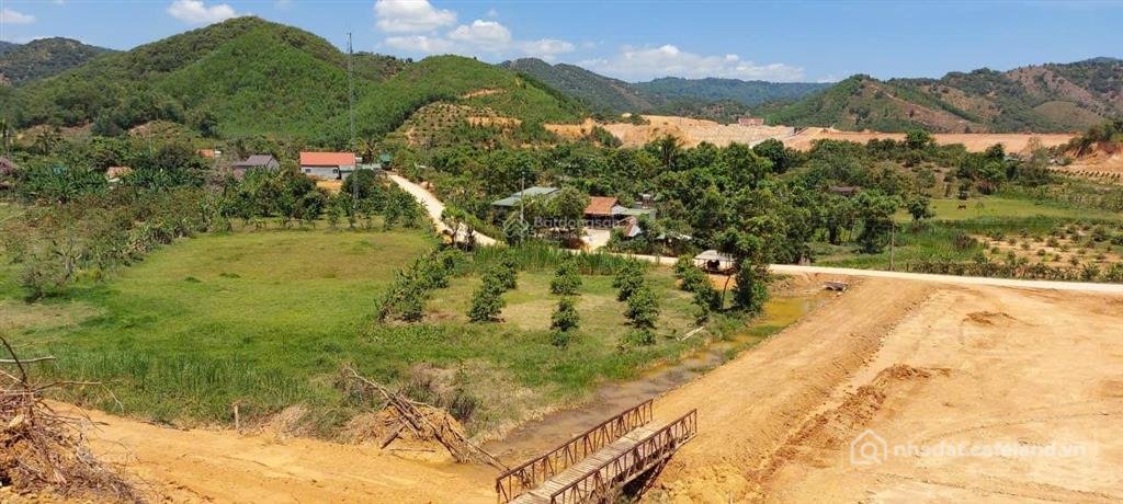 Bán đất thổ cư: Bán đất tại xã tiên hoàng, giá siêu hời 550 triệu, 6100m2