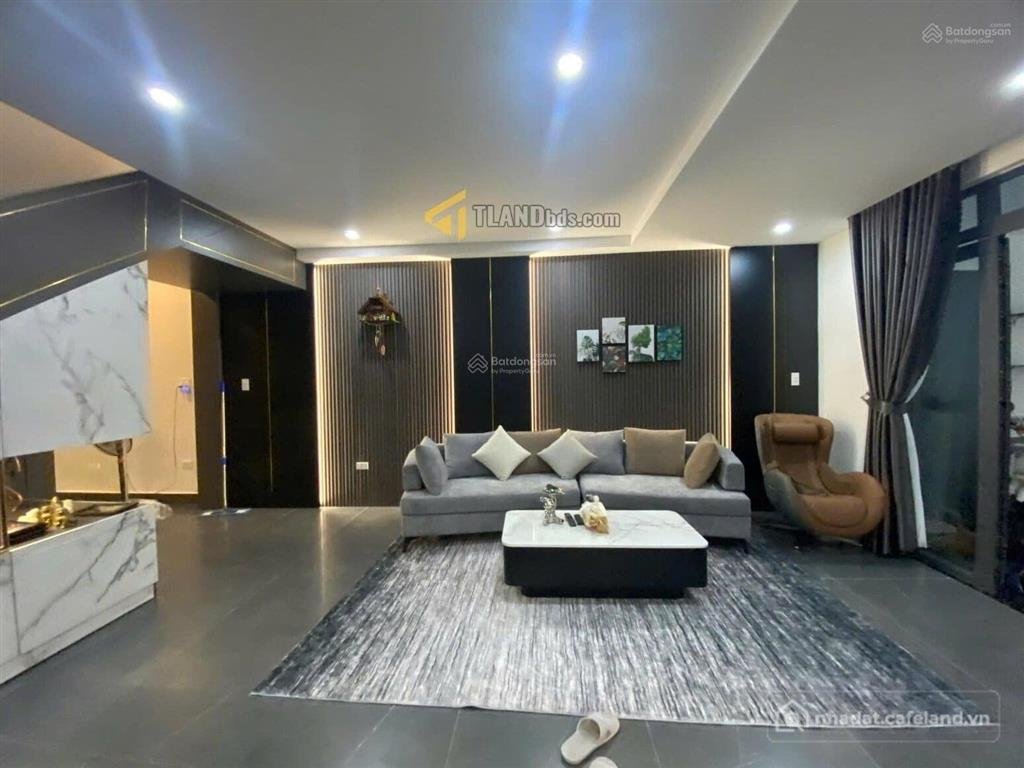 Bán nhà riêng: Bán nhà phố mặt tiền đường đồng tâm phường lâm viên tp. đà lạt, n