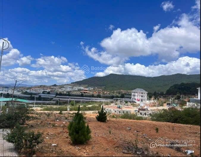 Bán đất thổ cư: 3.4 tỷ rẻ nhất khu vực đất liên kế vạn xuân, sổ riêng xây dựng s