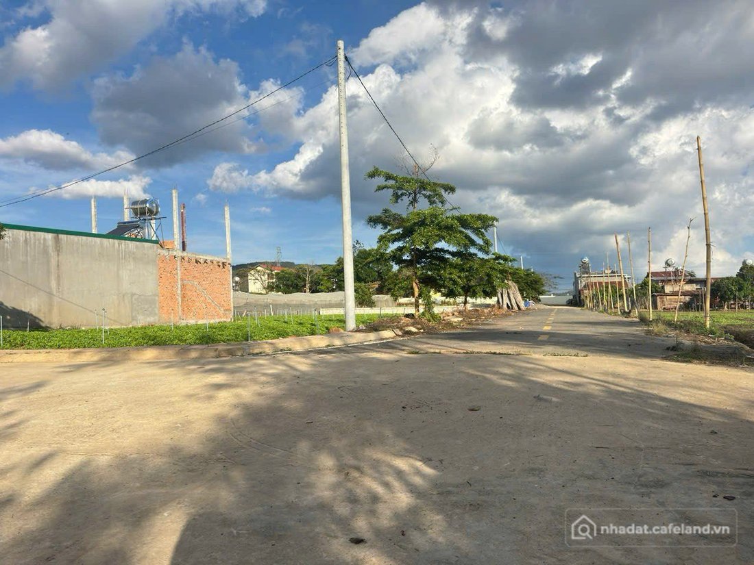 Bán đất thổ cư: Bán lô góc view sông, đất bên sông, gần kcn phú hội, đức trọng