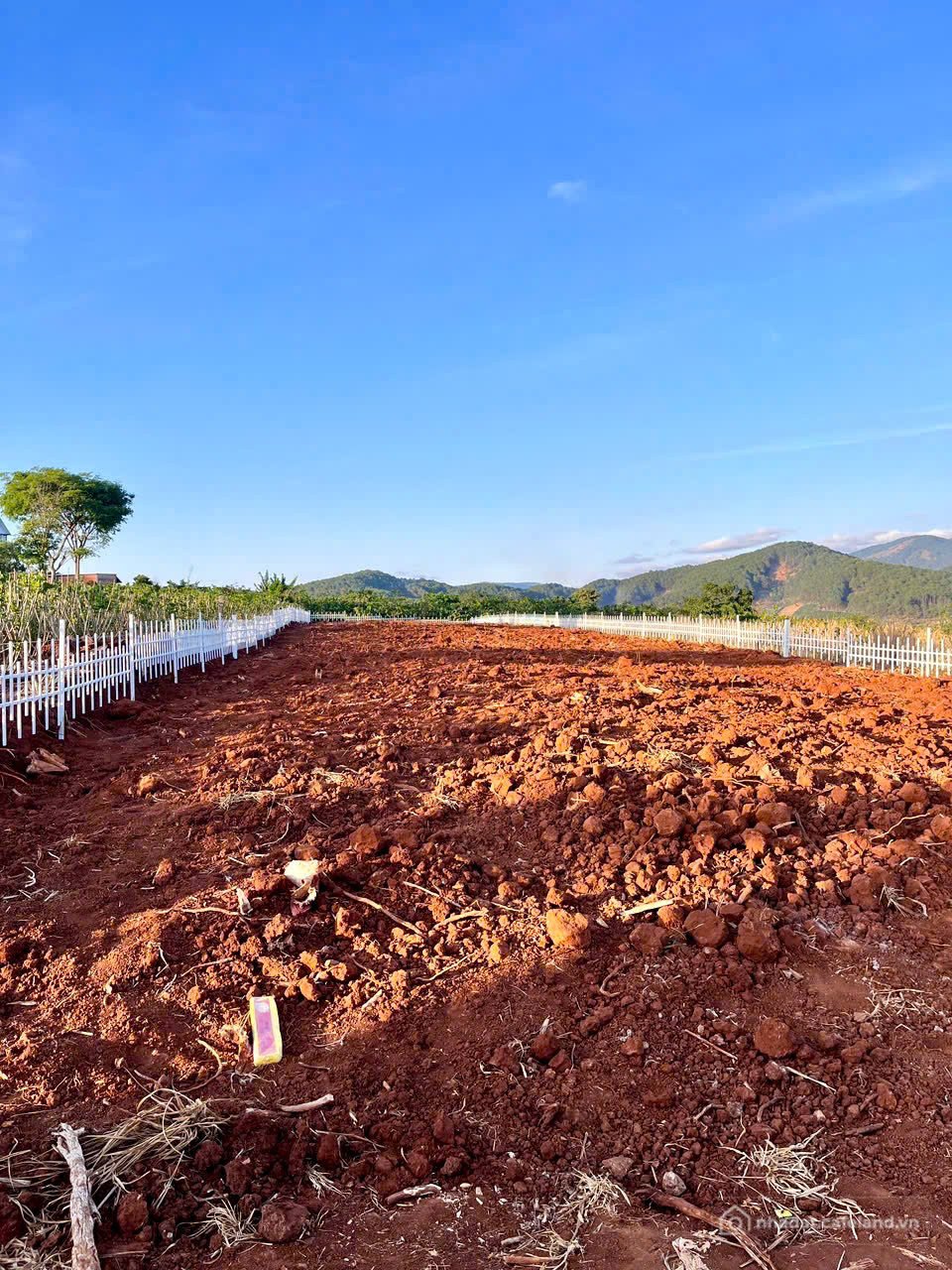 Bán đất thổ cư: Đất thổ cư ngay trung tâm thị trấn Nam Ban Lâm Hà. View Panorama