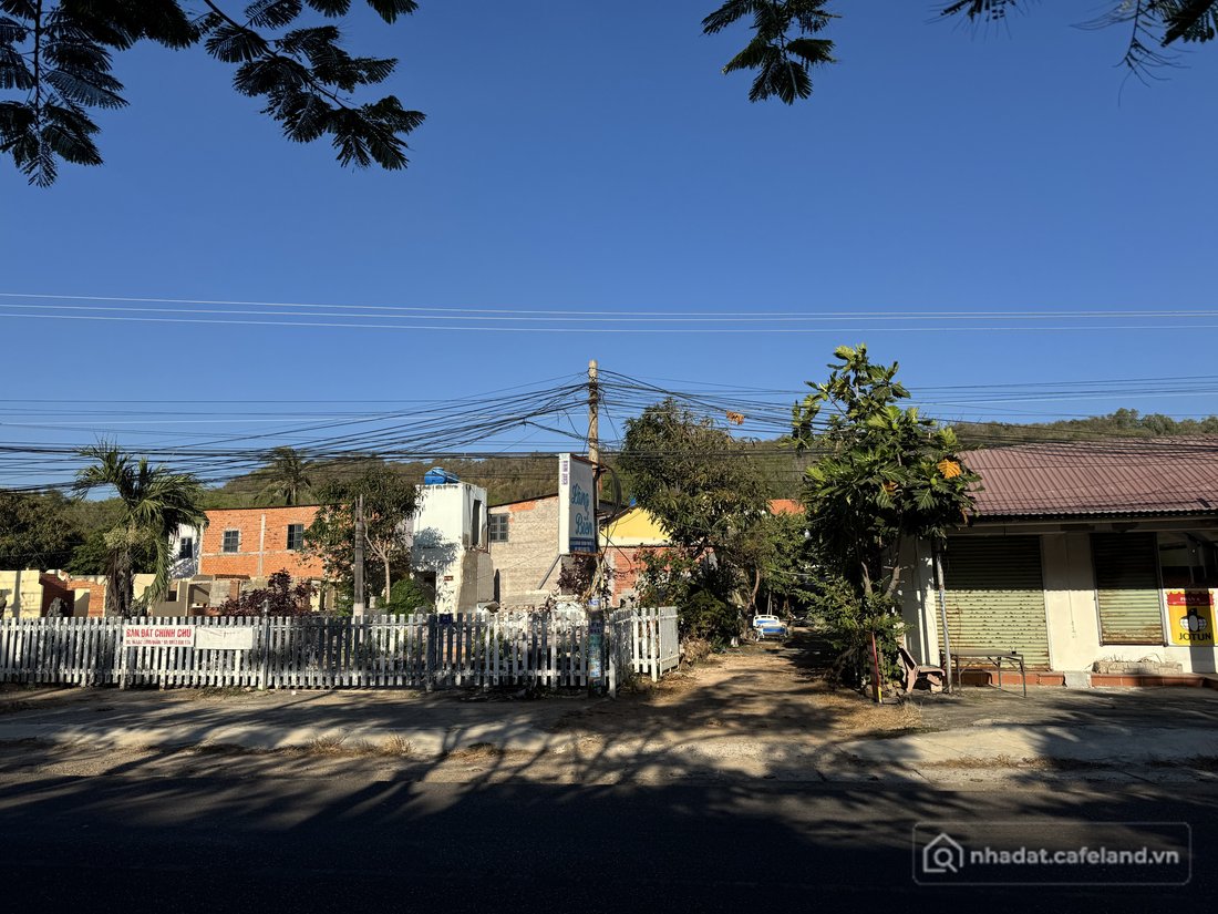 Bán đất thổ cư: CHÍNH CHỦ BÁN ĐẤT GẦN NOVAWORLD PHAN THIẾT - ĐỐI DIỆN CHAMPA RES