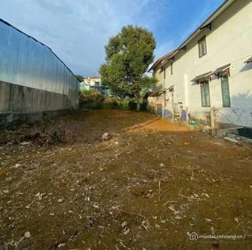 Bán đất thổ cư: Đất mặt tiền Tô Hiến Thành, phường 3 Bảo Lộc Gần đường Trần Phú