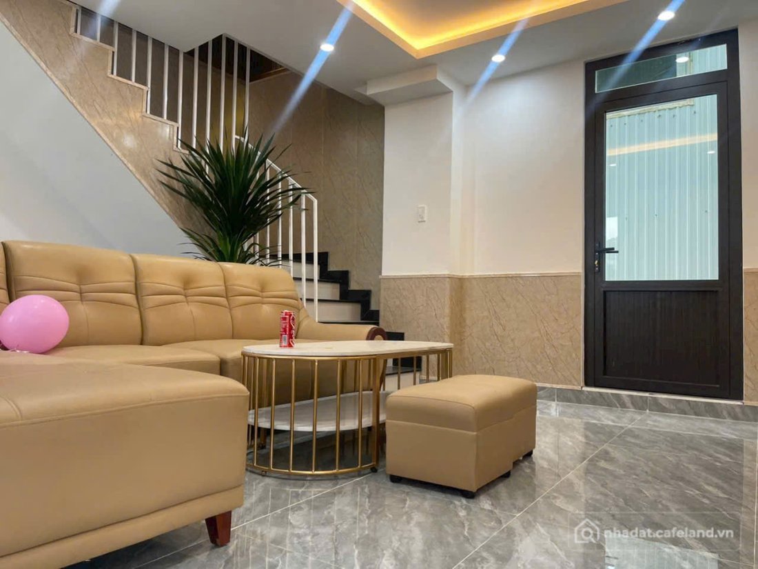 Bán nhà riêng: Bán nhà đường Thái Phiên- P Lâm Viên( P12)- Đà Lạt