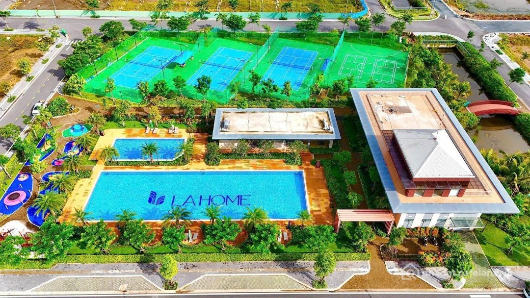 Bán kho, nhà xưởng: Nhà Phố La Home , 3 Tầng Dt Sàn 152m2 Giá Chỉ 3,7 Tỷ, Vốn 80