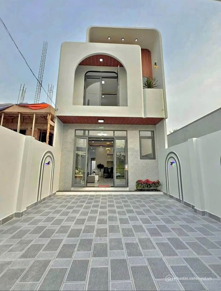 Bán nhà riêng:  TẬN HƯỞNG KHÔNG GIAN SỐNG XANH - NHÀ MỚI 112.6M² KCN CẦU TRÀM -