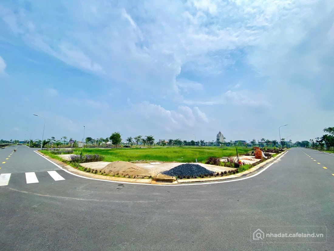 Bán đất thổ cư:  Bán gấp lô góc 2 mặt tiền – E.City Tân Đức, Đức Hòa, Long An –