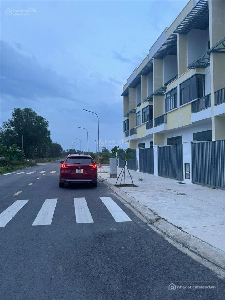 Bán nhà riêng: Chỉ với 350 triệu sở hữu ngay căn nhà phố phước đông new city