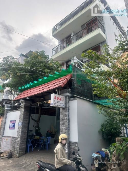 Bán nhà riêng: BÁN NHÀ VỊ TRÍ TRUNG TÂM – ĐƯỜNG YÊN BÁI, PHƯỜNG 4, TP. VŨNG TÀU,