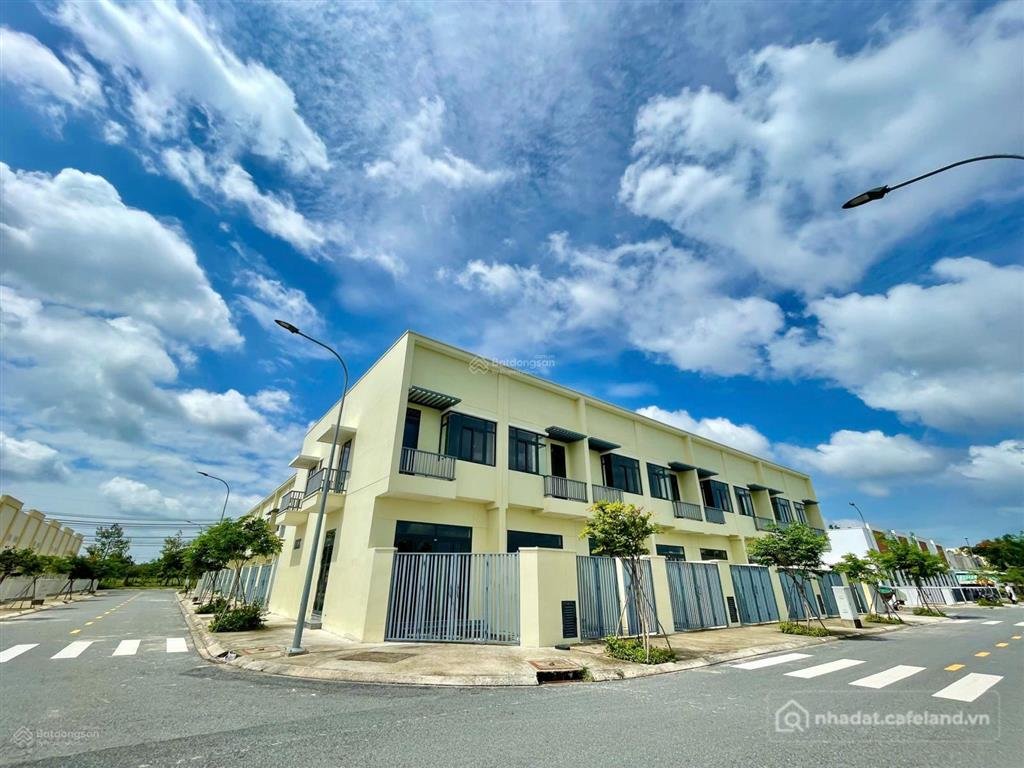 Bán nhà riêng: Bán căn phước đông new city trong kcn phước đông trảng bàng tây n