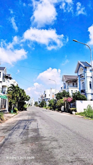 Bán đất thổ cư: Chính chủ bán nền kdc five star new city Phước Lý