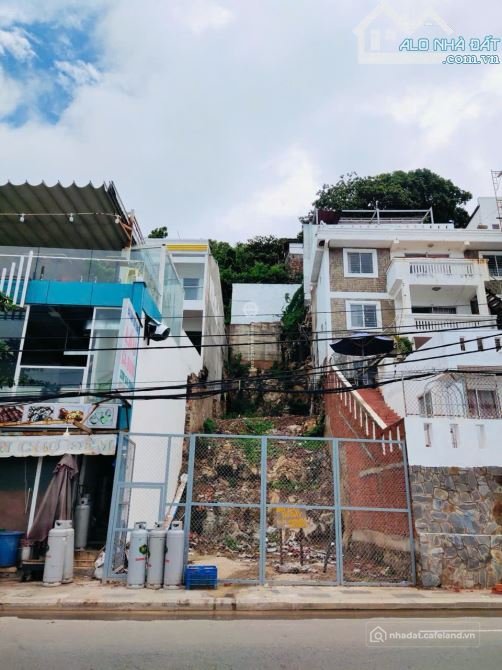 Bán đất thổ cư: BÁN ĐẤT MẶT TIỀN HẠ LONG ĐỐI DIỆN BIỂN CÓ BÃI TẮM TRƯỚC ĐẤT CÓ T