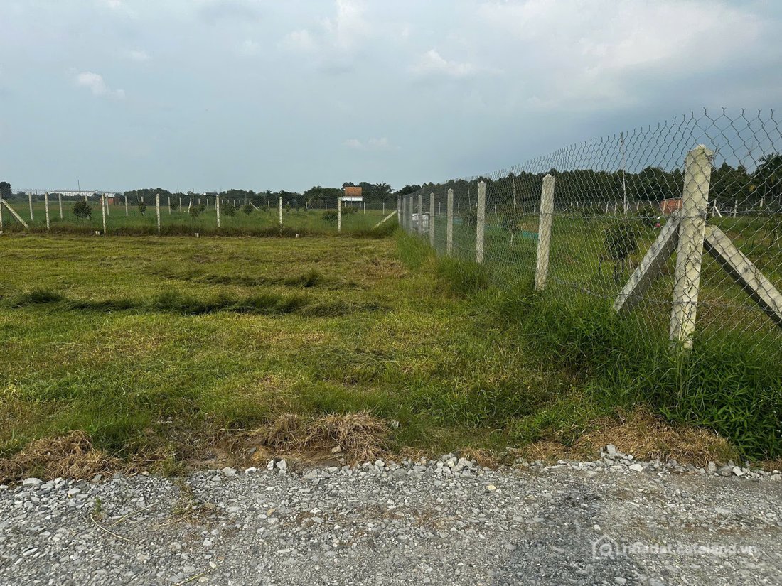 Bán đất thổ cư: LÔ ĐẤT GẦN KHU CÔNG NGHIỆP, SÁT KHU DÂN