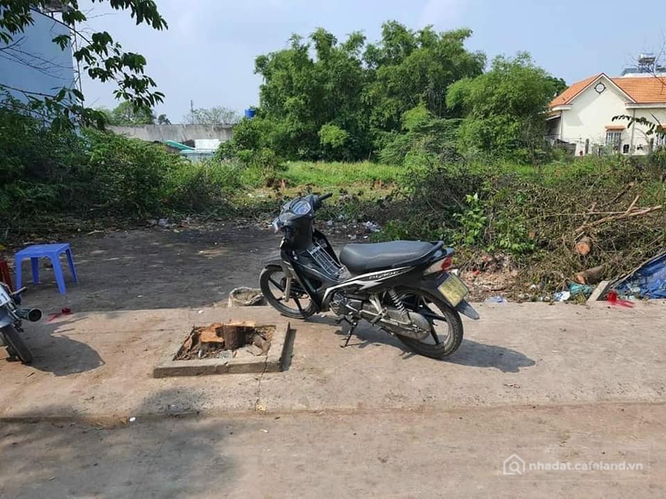 Bán đất thổ cư: BÁN LÔ ĐẤT 125M2 GẦN KHU CÔNG NGHIỆP TÂN ĐỨC GIÁ CHỈ 990 TRIỆU G