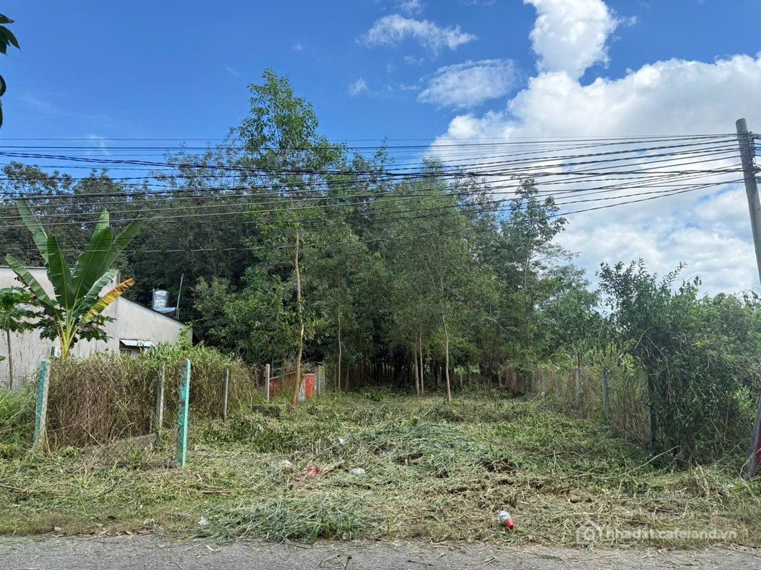 Bán đất thổ cư: Bán gấp miếng đất thổ cư 5x40m, 200m2 , ngay KCN Linh Trung 3, A