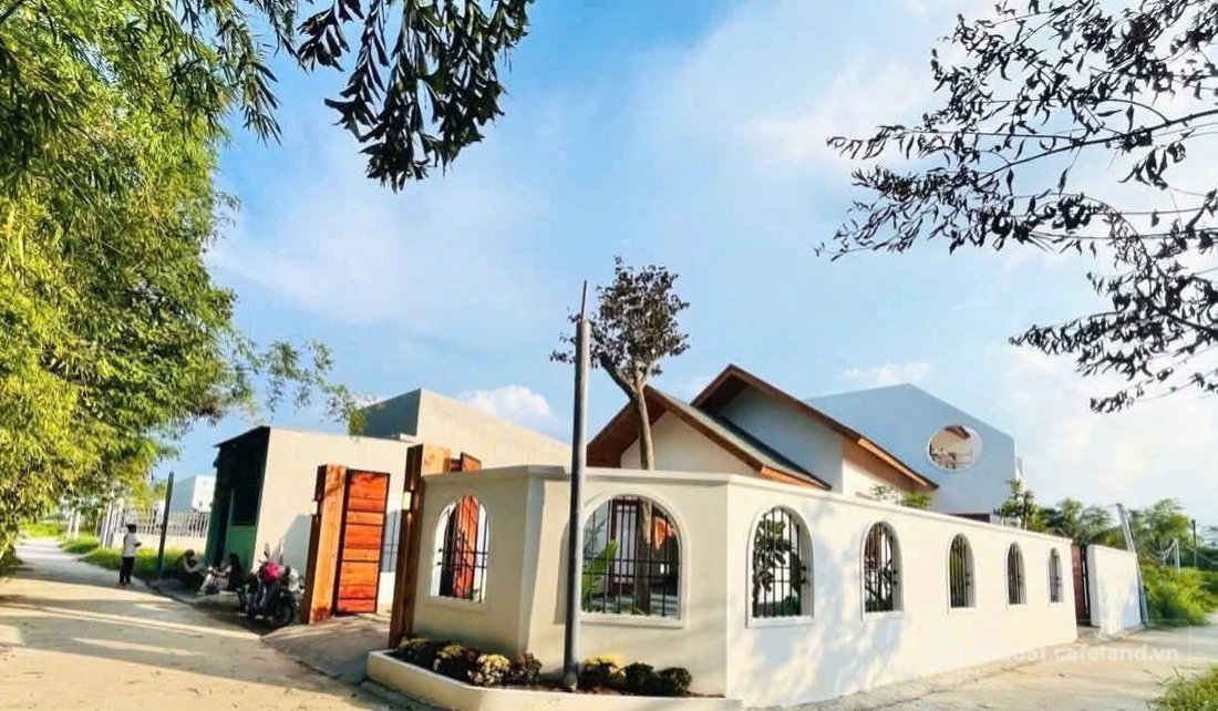 Bán nhà riêng: Nhà vườn 2 mt đã hoàn công xã Long Khê , Cần Đước tdt 171m2 , 3pn