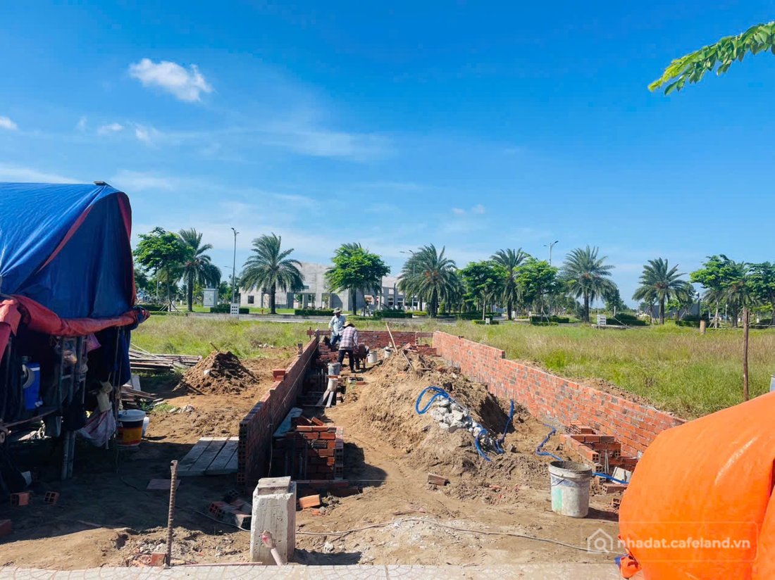 Bán đất thổ cư: Kẹt vốn bán gấp nền 90m2 (5x18) KDC King Hill Residence, Thanh P